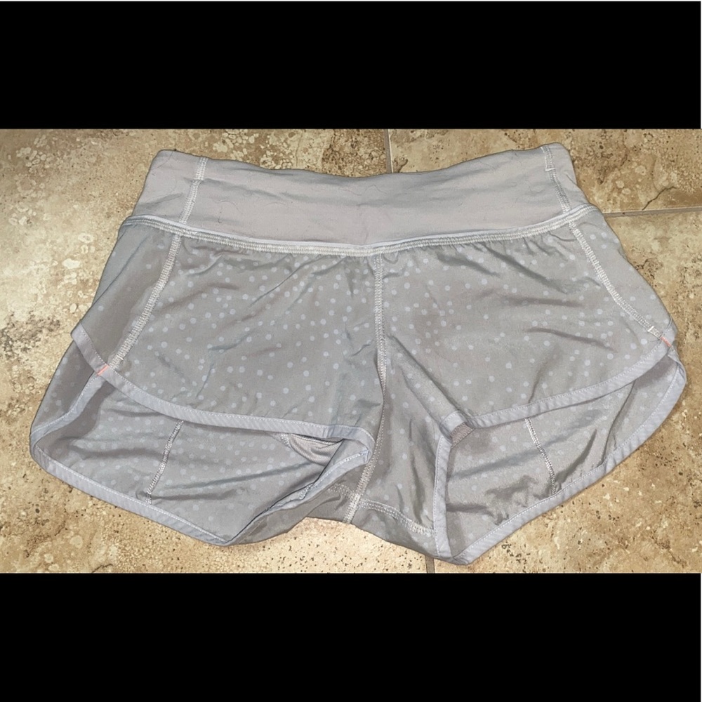 lululemon size 2, 2.5” polka dot shorts